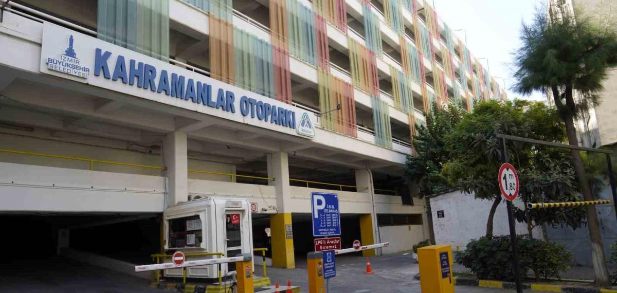 İzmir’de Elektrikli Araçlar İçin Otoparklarda Yüzde 50 İndirim Sürüyor