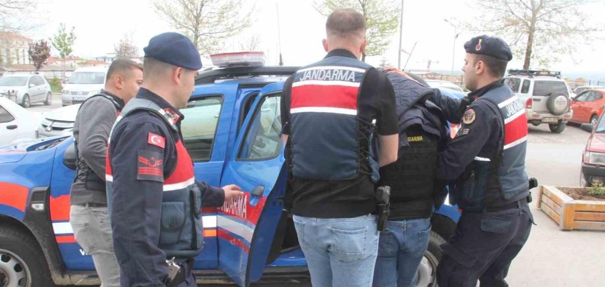 Kaçan Cinayet Şüphelilerini Jasat Yakaladı