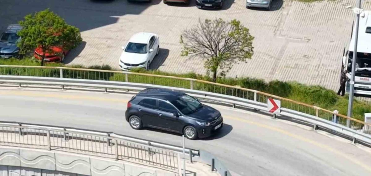 Kaçtı, Park Etti, Polisi Karşısında Buldu: Dron Her Anını Kaydetti
