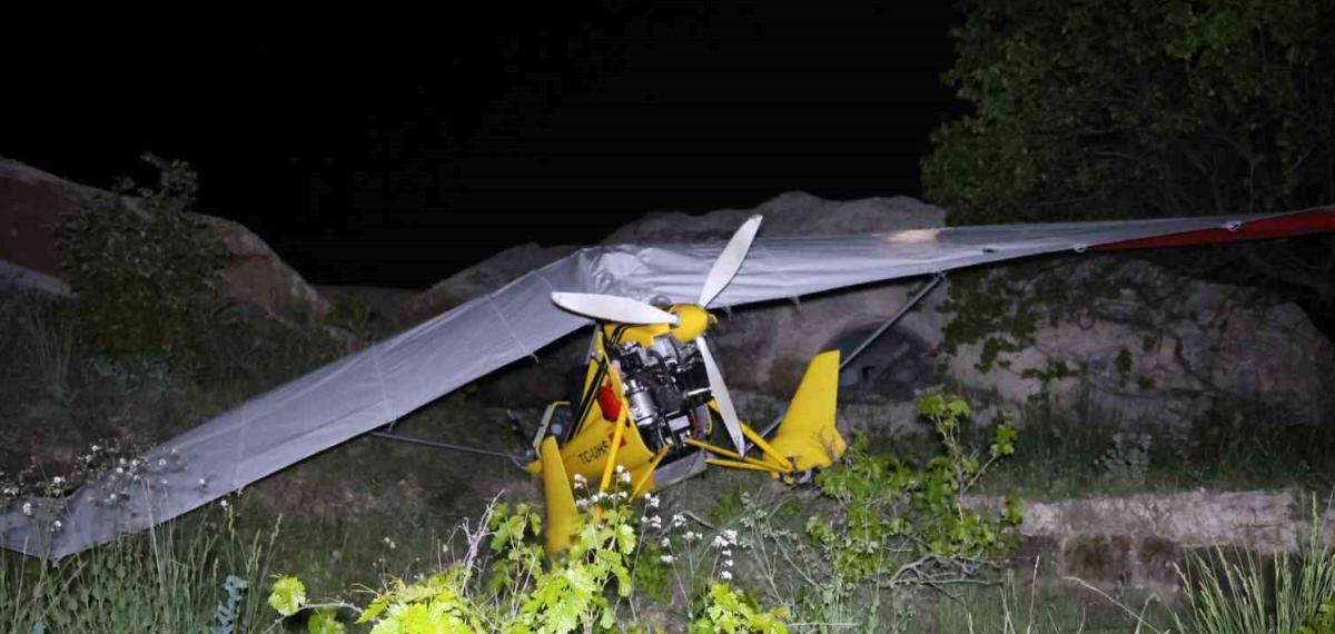 Kapadokya’da Microlight Hava Aracı Zorunlu İniş Yaptı: 2 Yaralı