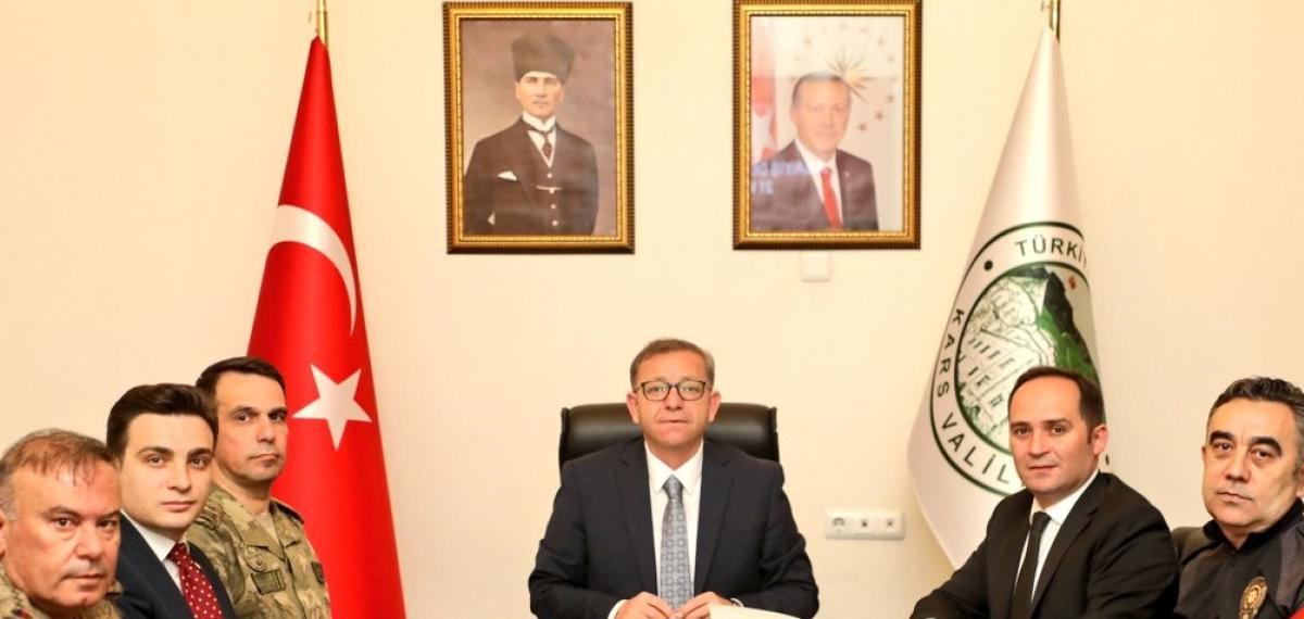 Kars’ta Güvenlik Zirvesi: İl Güvenlik ve Asayiş Koordinasyon Toplantısı Yapıldı