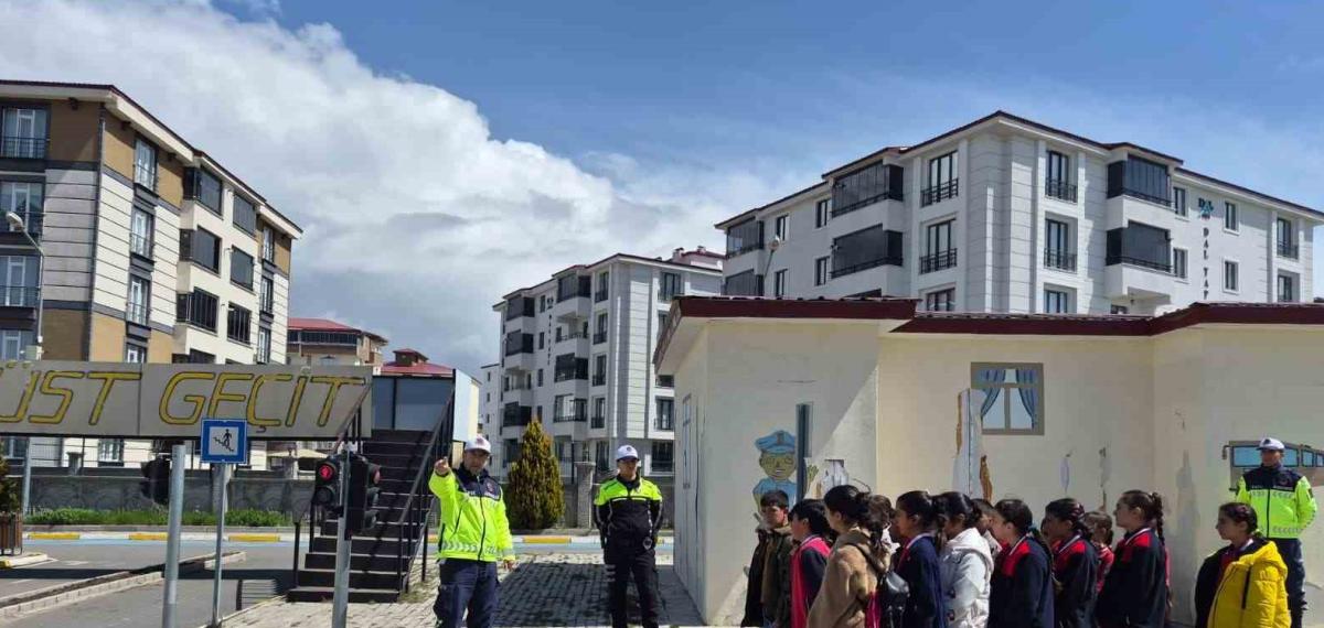 Kars’ta Öğrencilere Uygulamalı Eğitim Verildi