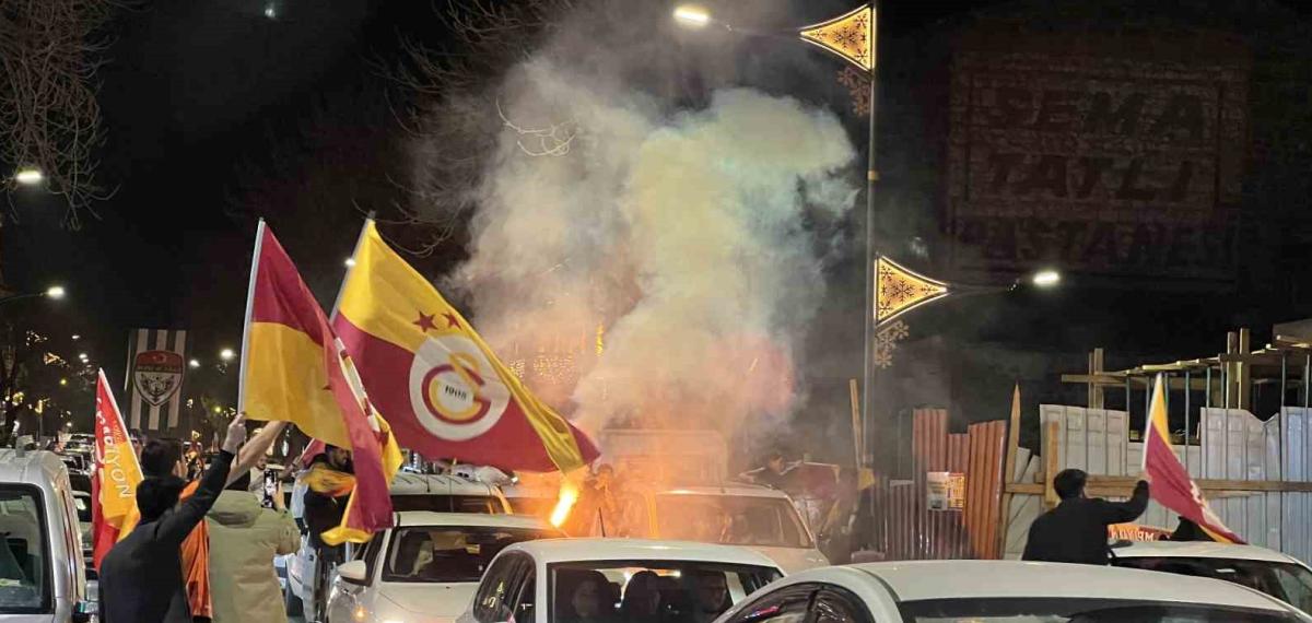 Kars’ta Sarı-Kırmızı Gece