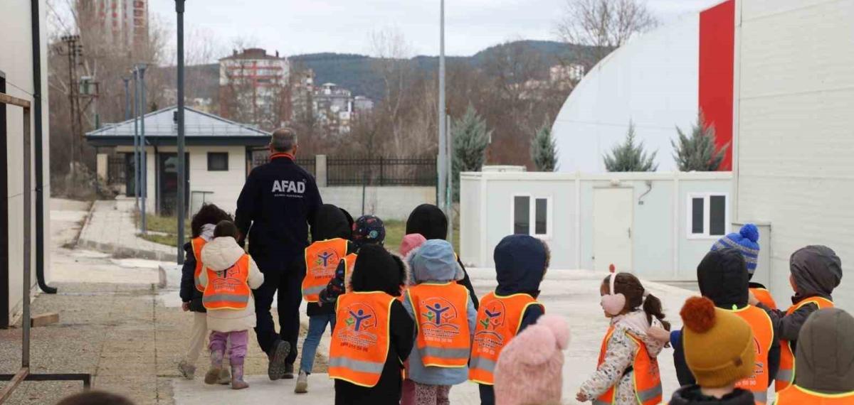 Kastamonu’da 4 Ayda 8 Bin 800 Kişiye Afet Bilinci Kazandırıldı