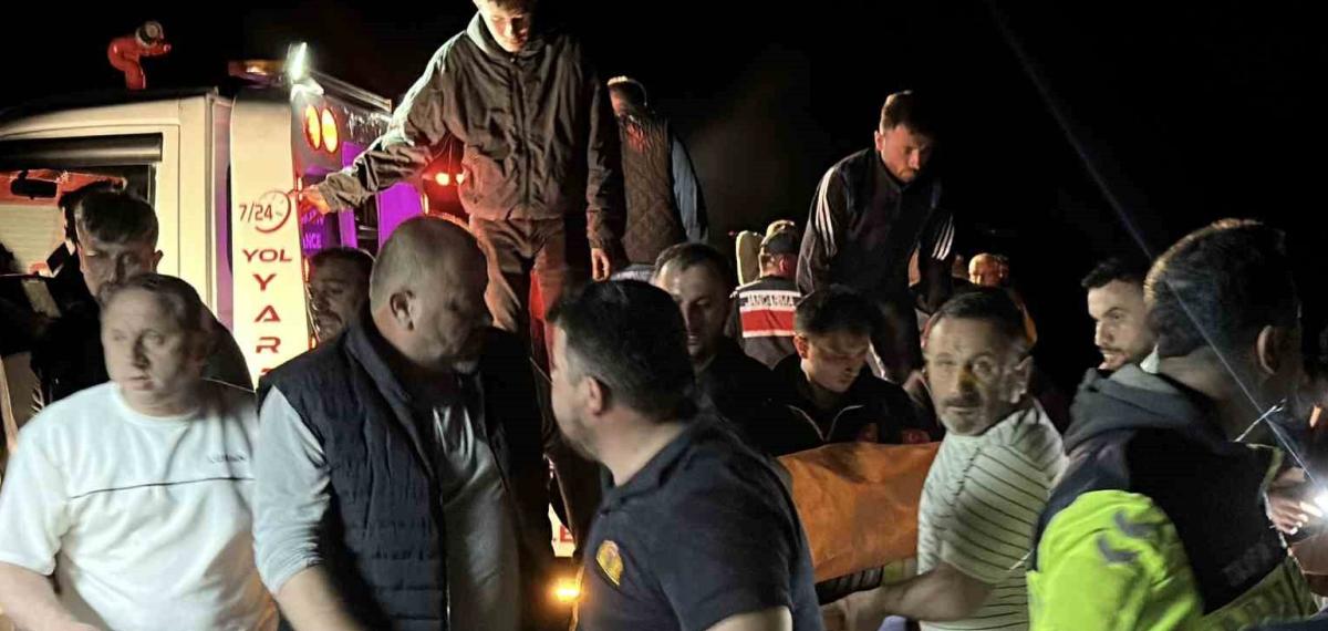 Kastamonu’da Otomobil 150 Metre Yüksekten Uçuruma Yuvarlandı: 1 Ölü, 3 Yaralı