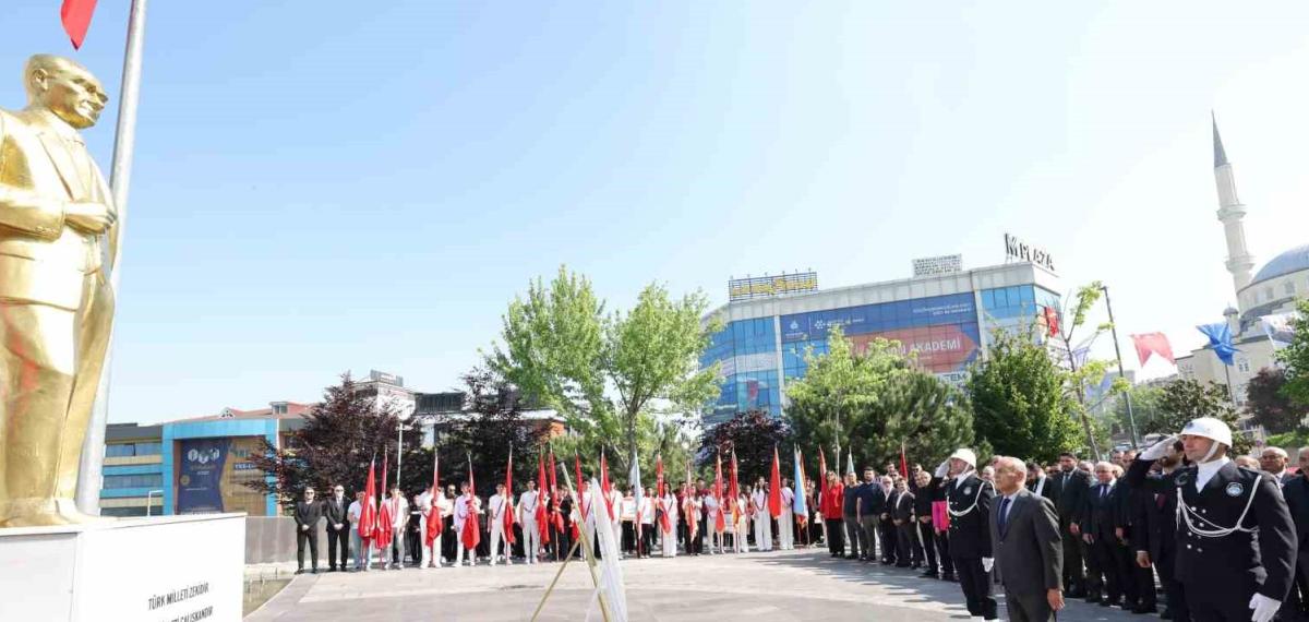 Küçükçekmece’de Gün Boyu Süren 19 Mayıs Coşkusu