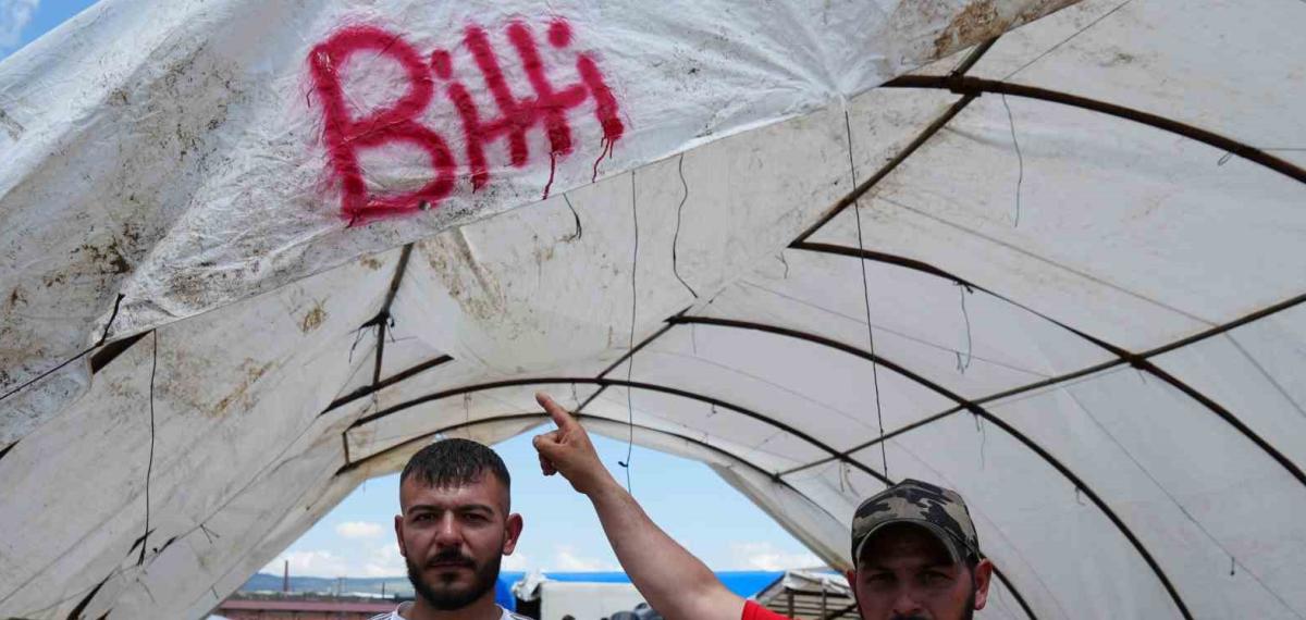 Kurbanlıklar Alıcı Buldu, Yetiştirici Bayrama Mutlu Girdi: “Dedikleri Fiyata Verdik, Milleti Kurbansız Göndermedik”