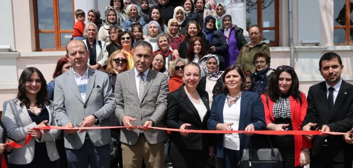 Kursiyerlerin El Emeği Ürünleri Görücüye Çıktı