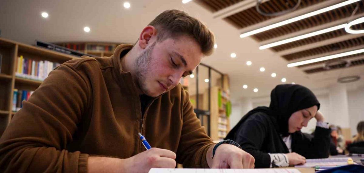 Kütüphanelerin Çalışma Günlerine Sınav Ayarı