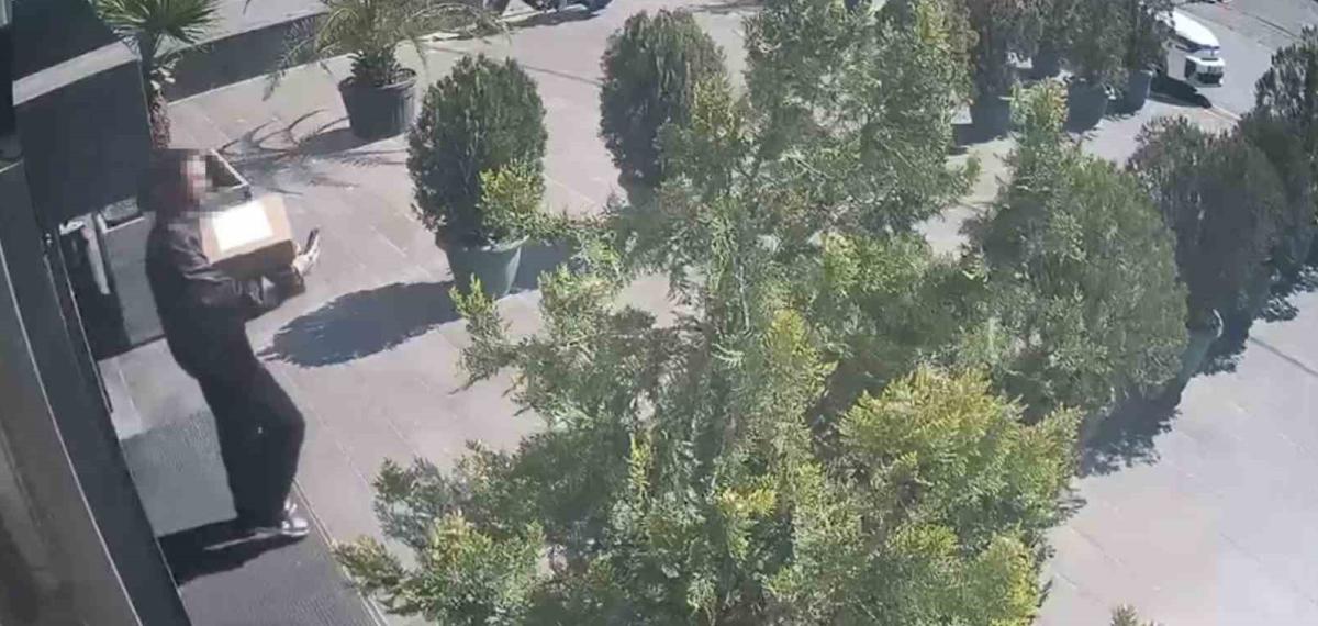 Maltepe’de “Kargoyla” Uyuşturucu Teslimatına Baskın: 5 Bin 400 Gram Marihuana Ele Geçirildi