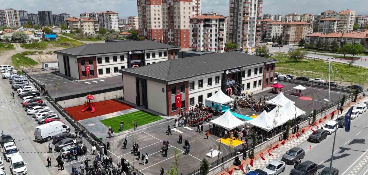 Melikgazi Belediyesi Kazım Karabekir İlkokulu ve Ortaokulu Açıldı