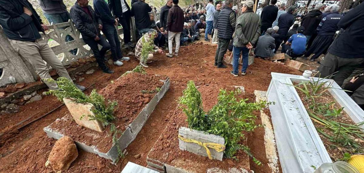 Mersin’de İki Kardeşin Öldüğü Olayda Tedavisi Tamamlanan Anne ile Baba Taburcu Oldu