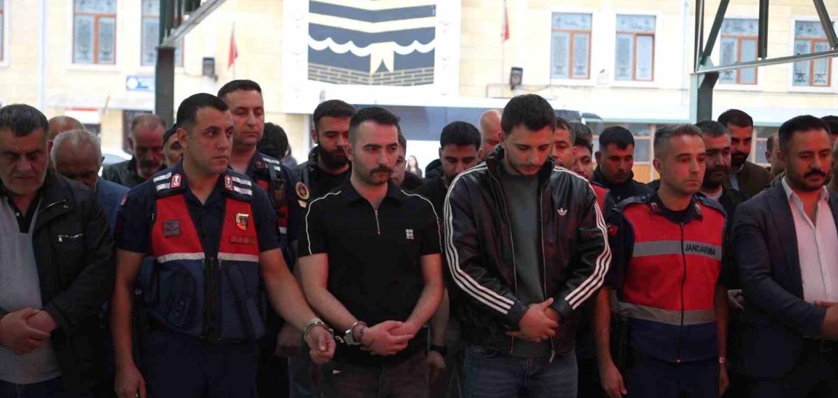 Mersin’de Öldürülen Tır Şoförü Niğde’de Toprağa Verildi