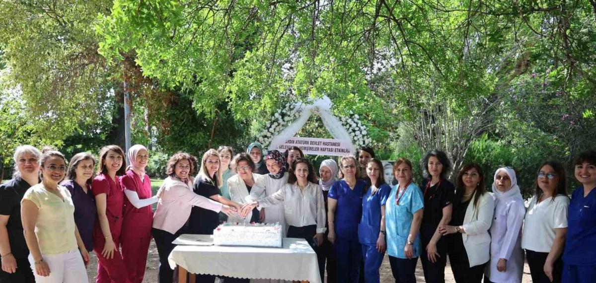 Meslekte 36’ıncı Yılını Tamamlayan Hemşirelere Plaket Takdim Edildi