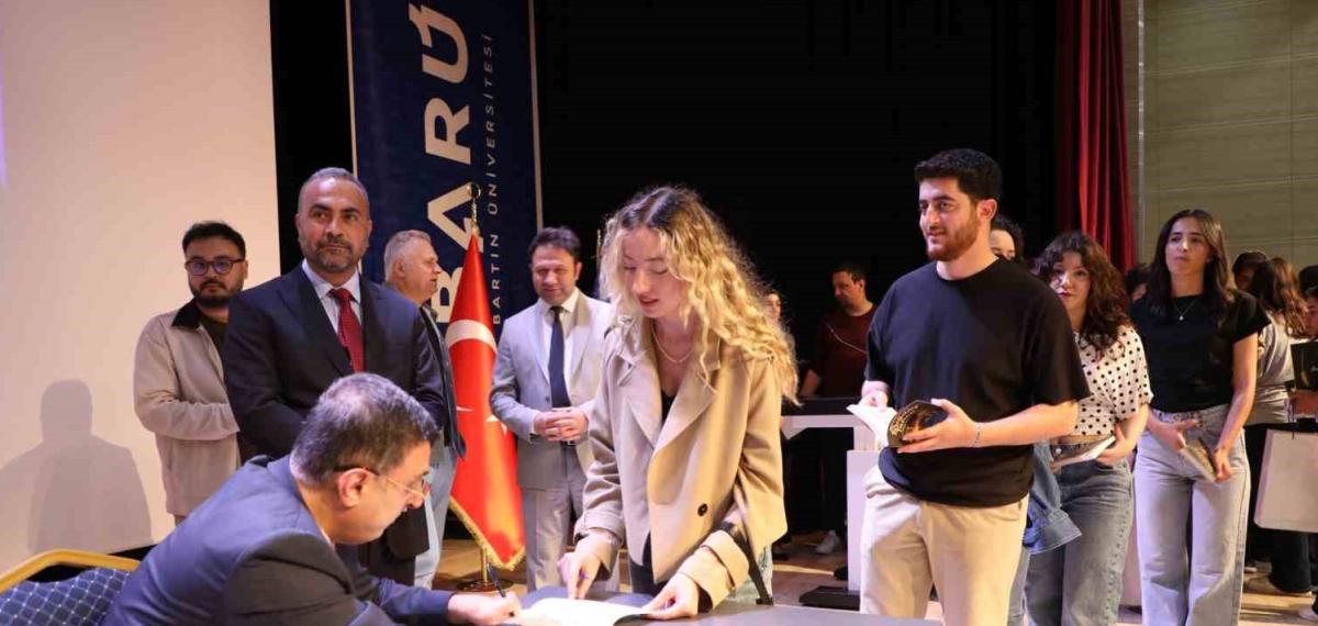 Milletvekili Serkan Bayram, Gençlere Engelleri Aşan Hayat Hikâyesini Anlattı