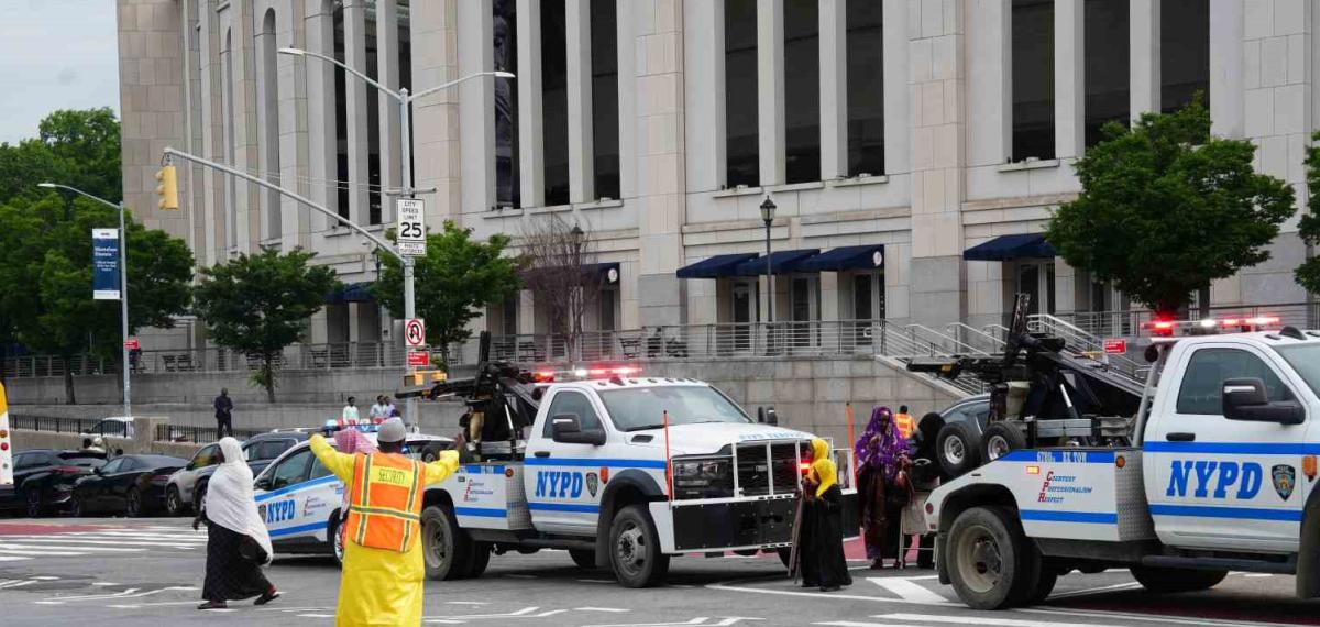 New York’ta Binlerce Müslüman Bayram Namazında Buluştu
