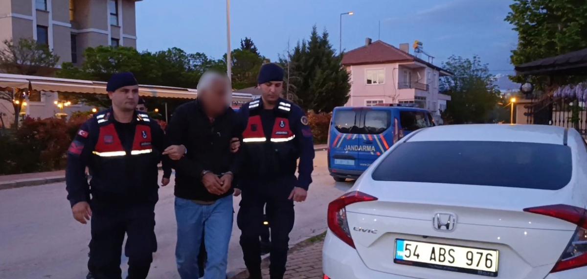 Öğrencileri Taciz Eden Bakkal Kamera Kayıtlarından Yakalandı