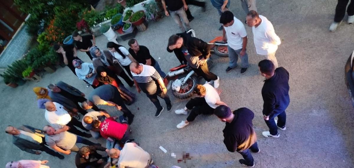 Öndeki Aracı Sollamak İsteyen Motosikletli İstinat Duvarından Yere Çakıldı: 2 Yaralı