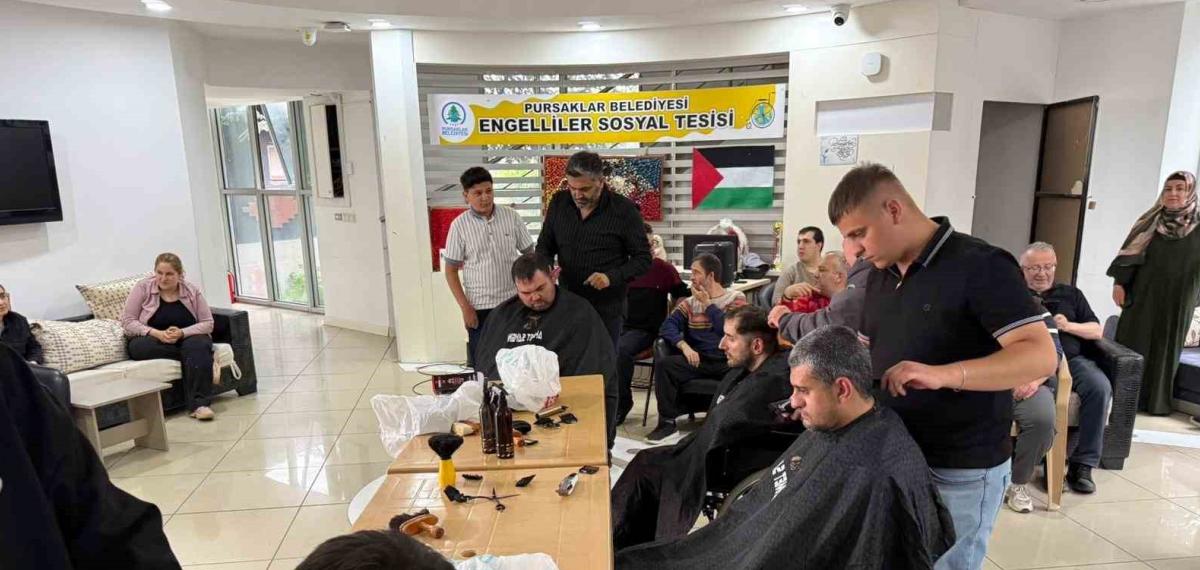 Pursaklar’da Yüzler Bayram Tıraşıyla Gülüyor