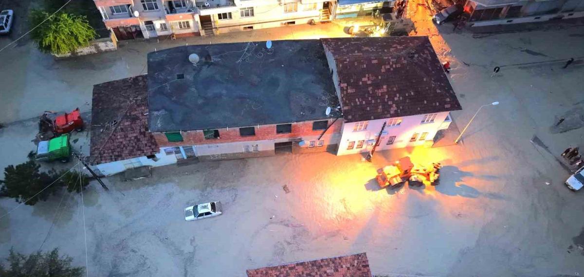 Samsun Valiliği: “Havza’daki Su Taşkınlarına İvedilikle Müdahale Edildi, Can Kaybı Yok”