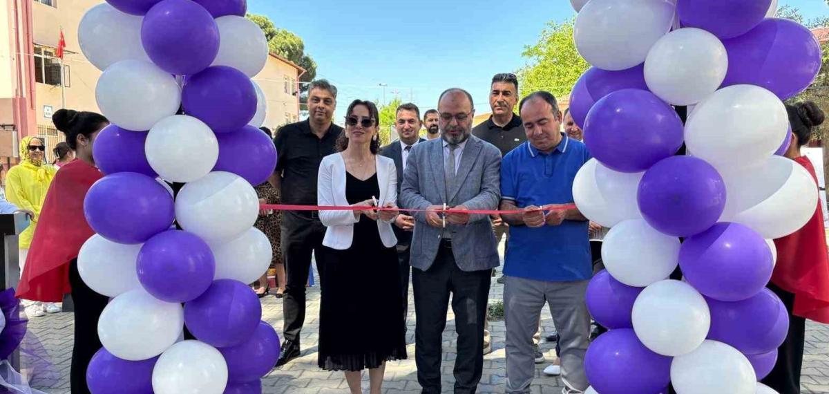 Şehitler Ortaokulu’ndan Teknoloji Tasarım ve Görsel Sanatlar Sergisi