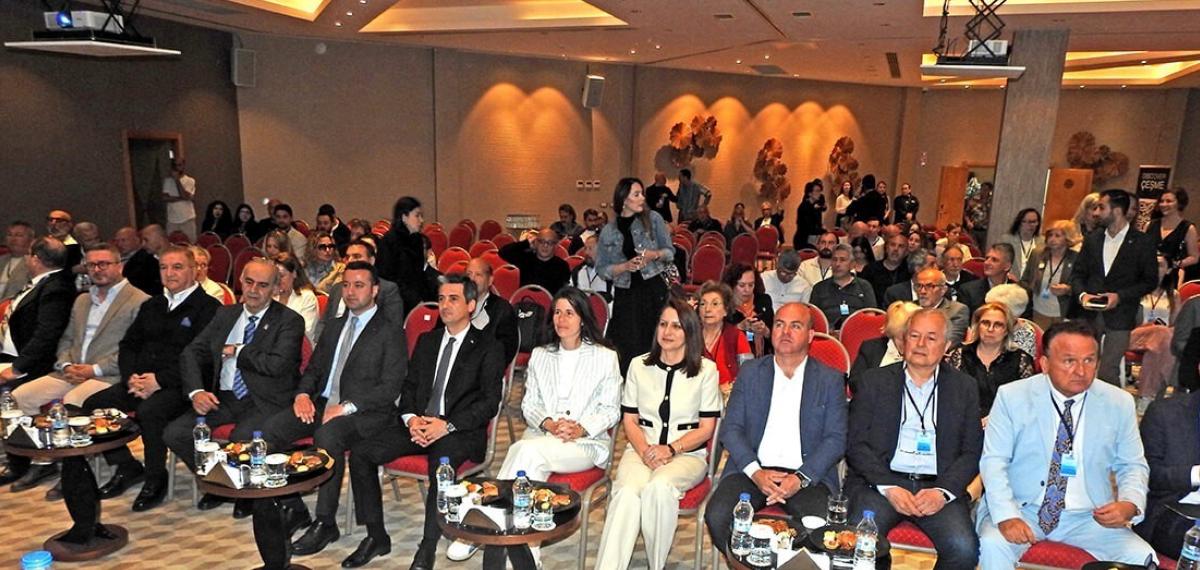 Sektör Temsilcileri “1. Çeşme Turizm Zirvesi”Nde Buluştu