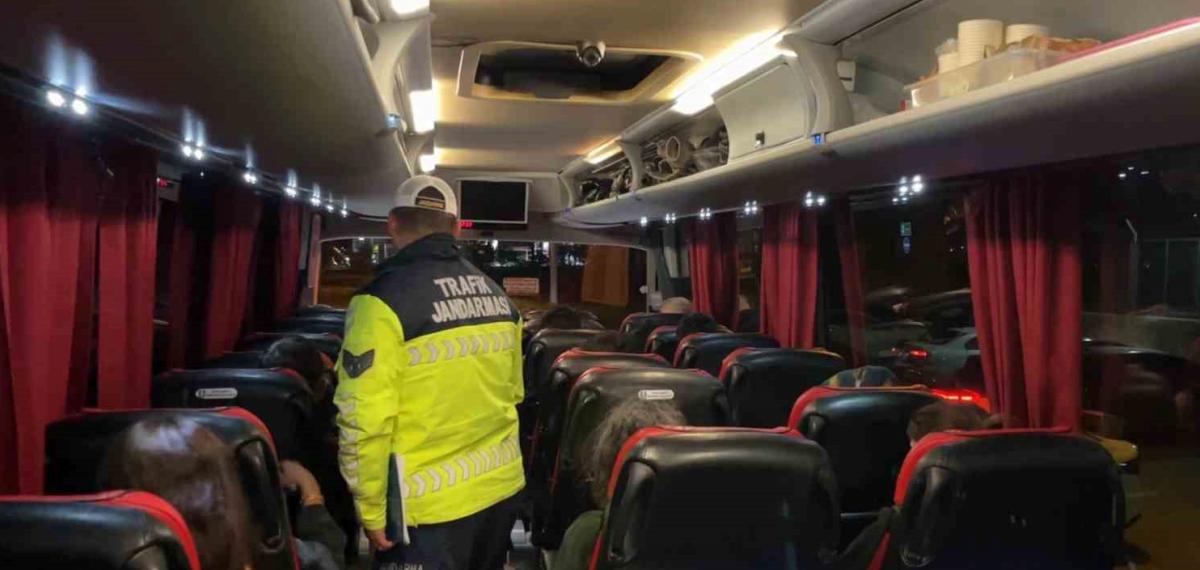 Sivil Trafik Jandarmaları Şehirlerarası Otobüslerde