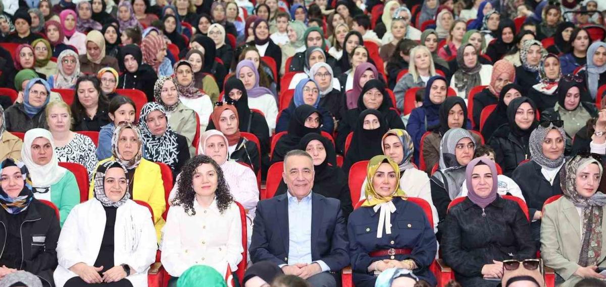 Sultangazi Belediyesi’nden Anneler İçin ’Bir Ninniyle Değişir Dünya’ Etkinliği