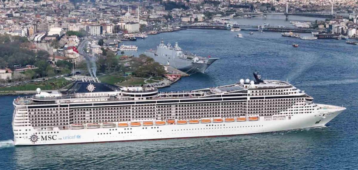Tcg Anadolu Turistlerin İlgi Odağı Oldu