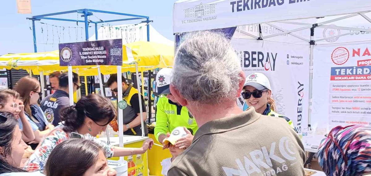 Tekirdağ Polisi Anne ve Çocukları Sevindirdi