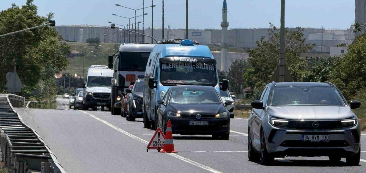 Tekirdağ’da Bayram Dönüşü Trafiği Yoğunluğu: Tekirdağ – İstanbul Karayolunda Ağır Vasıtalara Kısıtlama