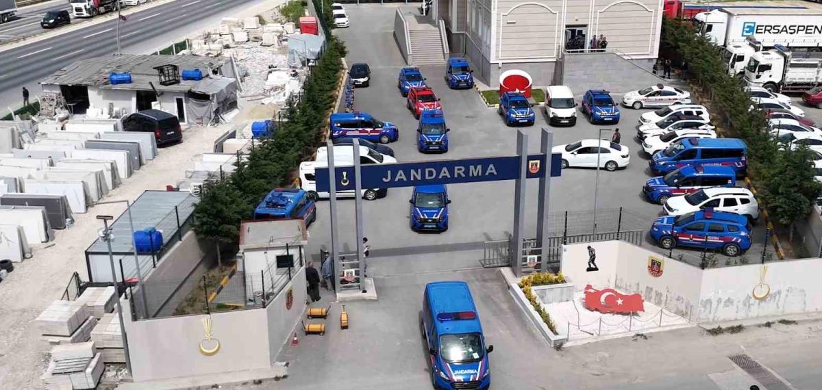 Tekirdağ’da Dar Sokaklarda Huzur Uygulaması: 21 Aranan Şahıs Yakalandı