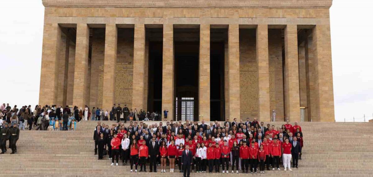 Tmok Başkanı Veli Ozan Çakır’dan, Anıtkabir Ziyareti