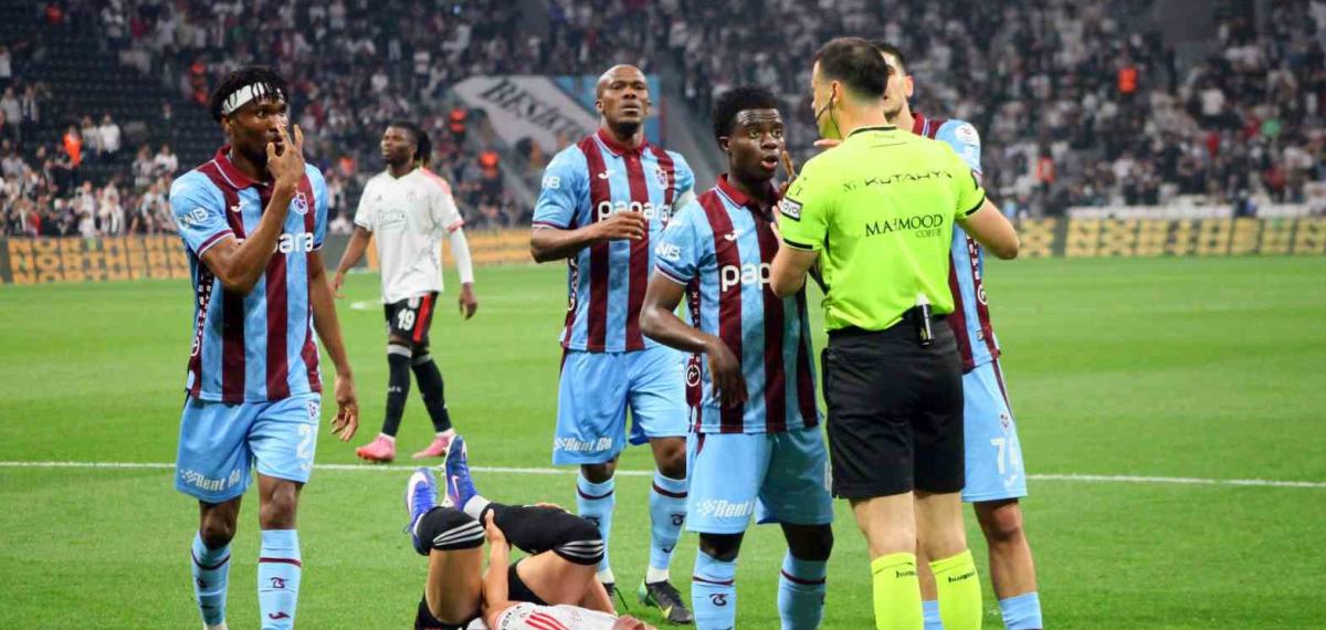 Trendyol Süper Lig: Beşiktaş: 1 – Trabzonspor: 1 (İlk Yarı)