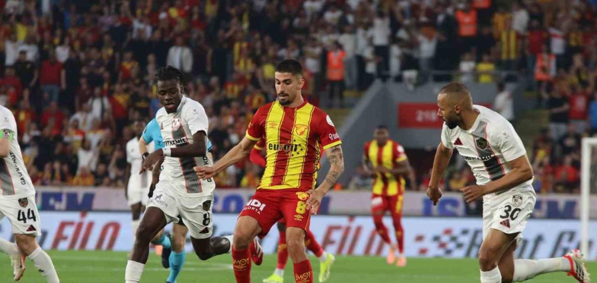 Trendyol Süper Lig: Göztepe: 1 – Gaziantep Fk: 0 (İlk Yarı)
