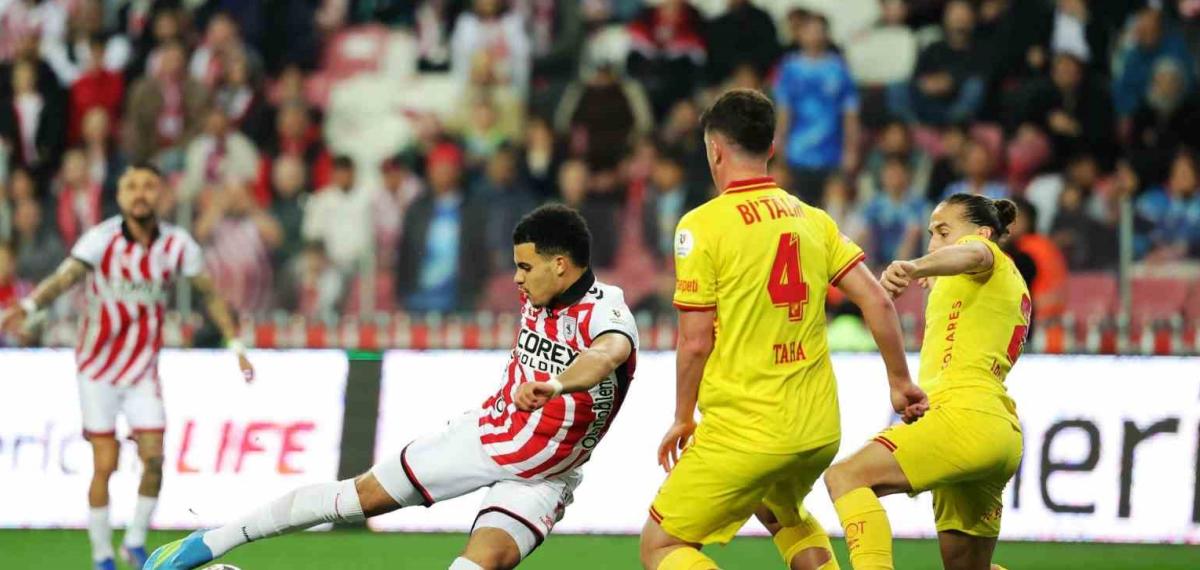Trendyol Süper Lig: Samsunspor: 1 – Göztepe: 0 (İlk Yarı)