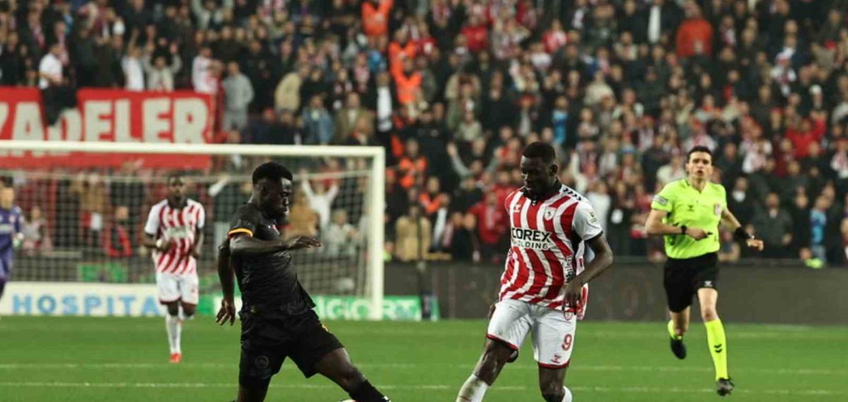Trendyol Süper Lig: Samsunspor: 4 – Galatasaray: 1 (Maç Sonucu)