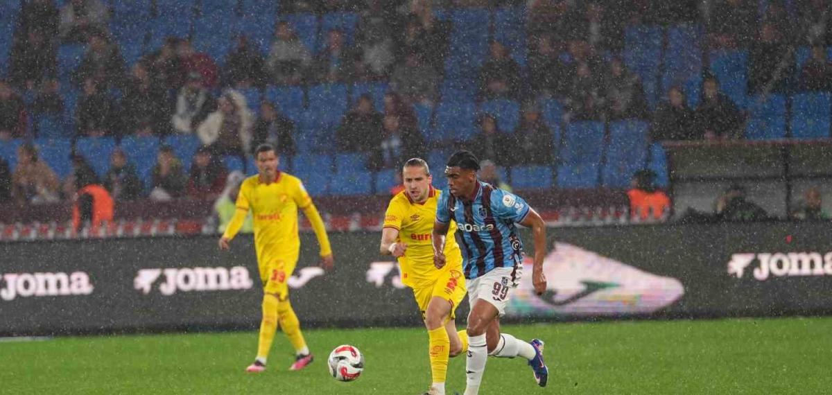 Trendyol Süper Lig: Trabzonspor: 0 – Göztepe: 1 (İlk Yarı)