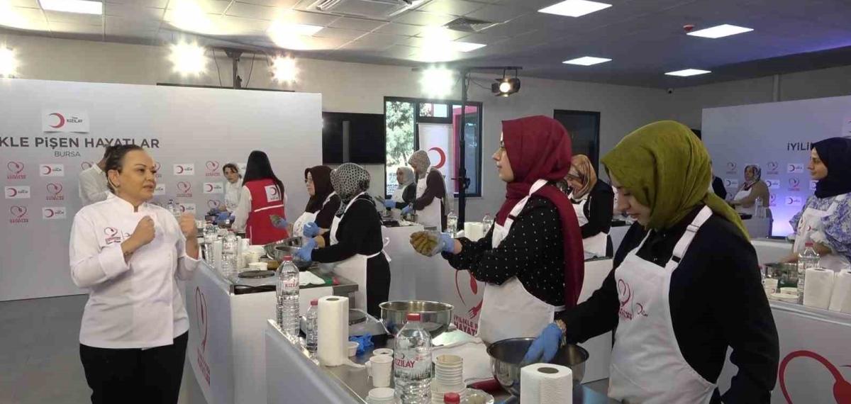 Türk Kızılay’ın “İyilikle Pişen Hayatlar’ Atölyesi Bursa’da Kadınlarla Buluştu