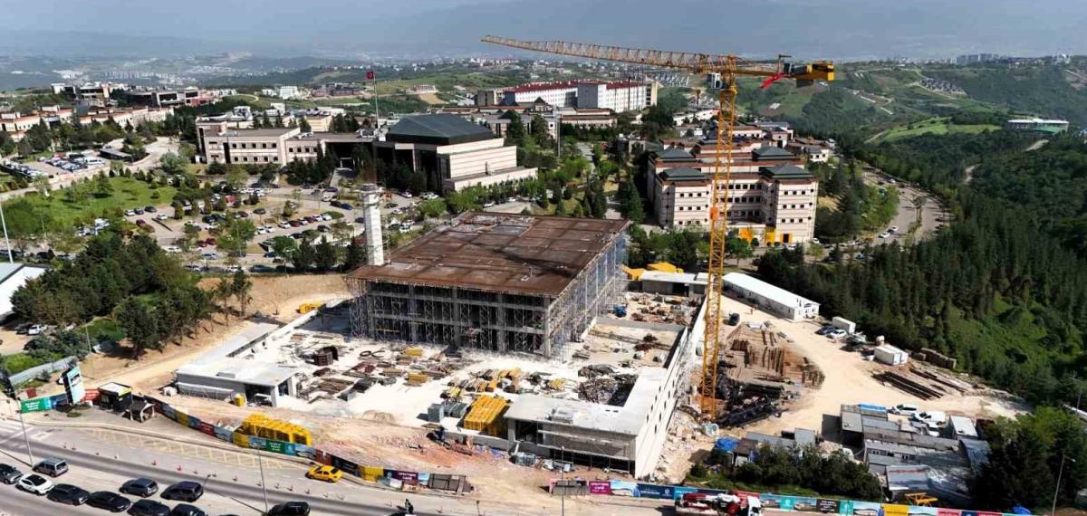 Umuttepe’deki Cami ve Otopark İnşaatı Hızla İlerliyor