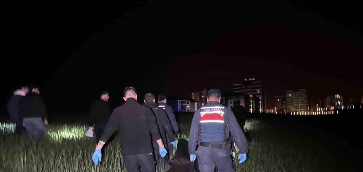 Yaşlı Adamı Tarlada Bıçaklayarak Öldüren Şüpheli Yakalandı