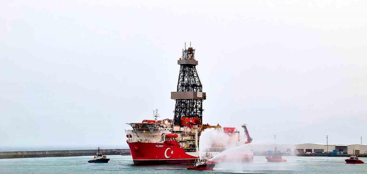 Yıldırım Derin Deniz Sondaj Gemisi İlk Görevi İçin Karadeniz’de