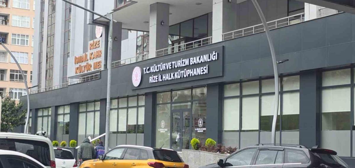 YKS Adayları Resmi Tatilde Kütüphane Mağduriyeti Yaşadı