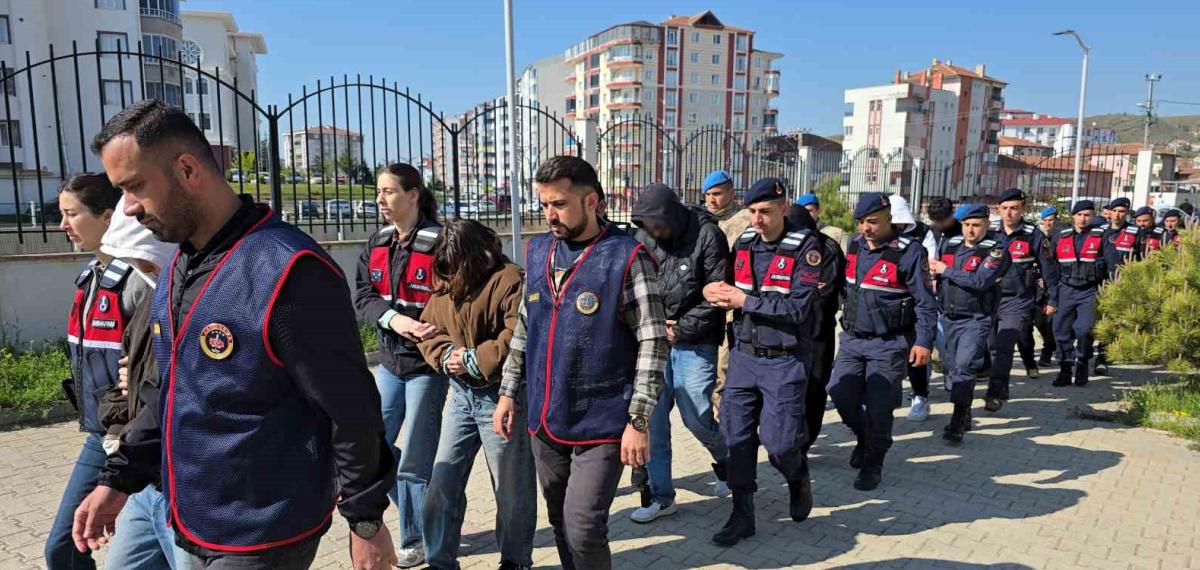 Yozgat Merkezli 9 İlde Dolandırıcılık Operasyonu: 980 Milyon Lira Hesap Hareketliliği Tespit Edildi