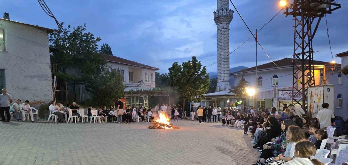 Yunan Askerine Geçit Vermeyen Dedelerini Andılar