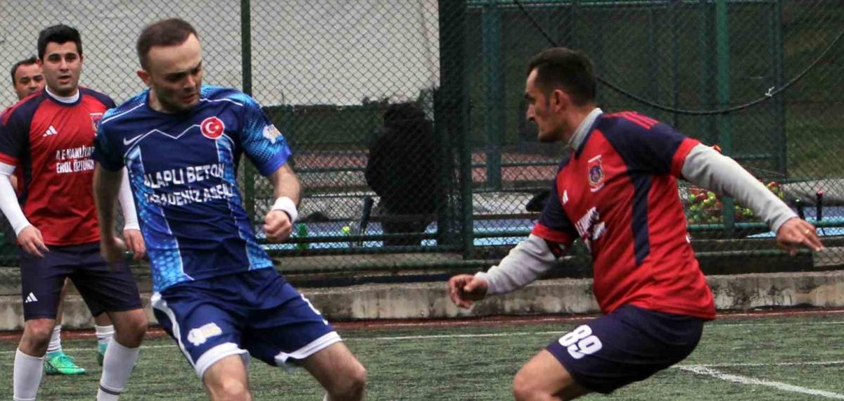 Zonguldak Adliyesinde Futbol Turnuvası Finalistleri Belli Oldu
