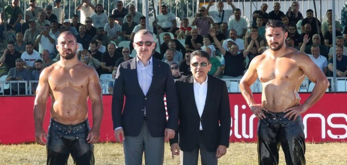 18. Sekapark Altınkemer Yağlı Güreşleri’nde Başpehlivan Feyzullah Aktürk Oldu