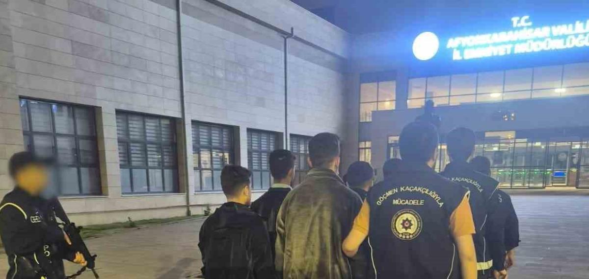 Afyonkarahisar’da Göçmen Kaçakçılığı Operasyonu: 8 Düzensiz Göçmen Yakalandı ve Organizator Gözaltında