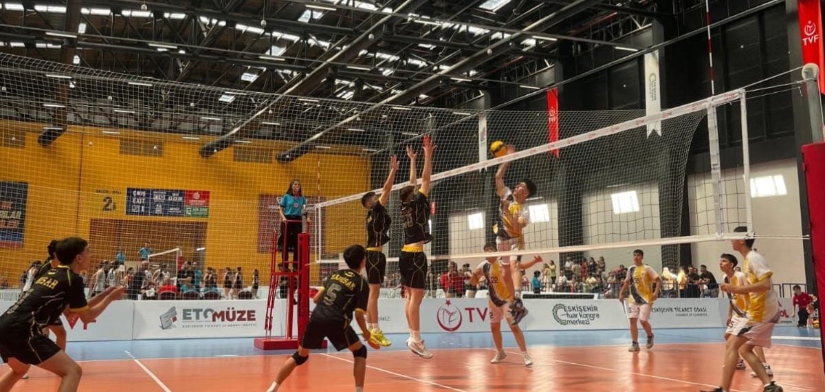 Akhisar Gençlik ve Spor Kulübü Manisa’yı Türkiye’nin en iyi 16 takımı arasına soktu
