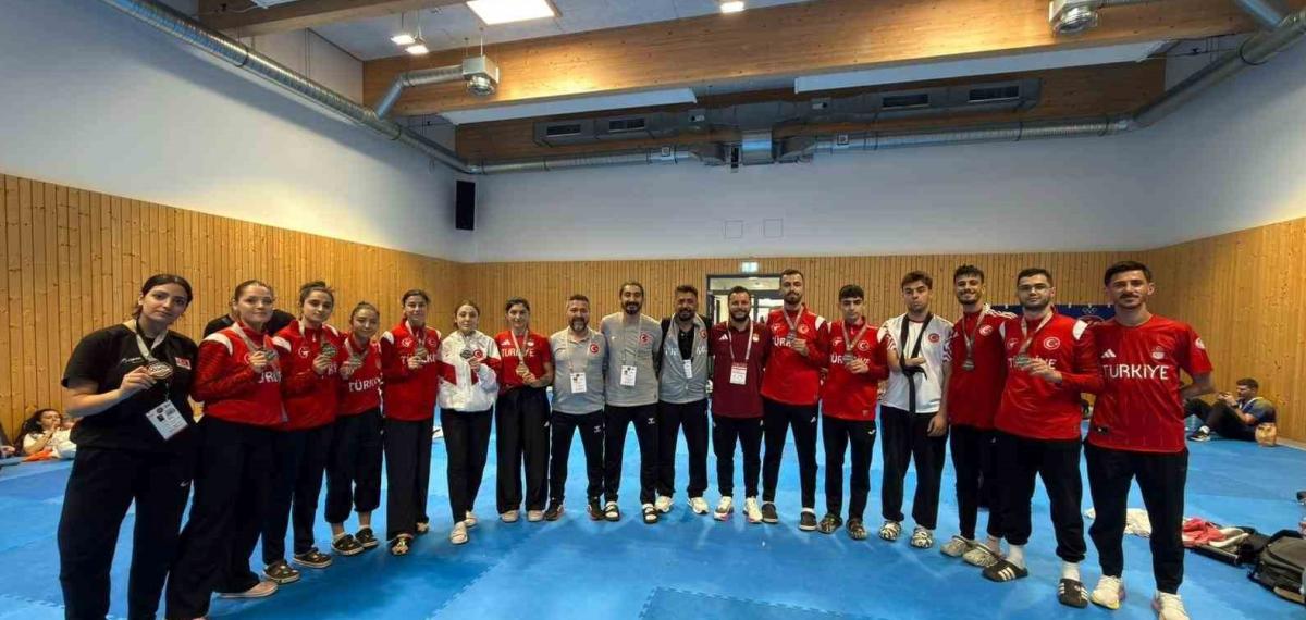 Almanya’da Milli Taekwondocular Zirvede